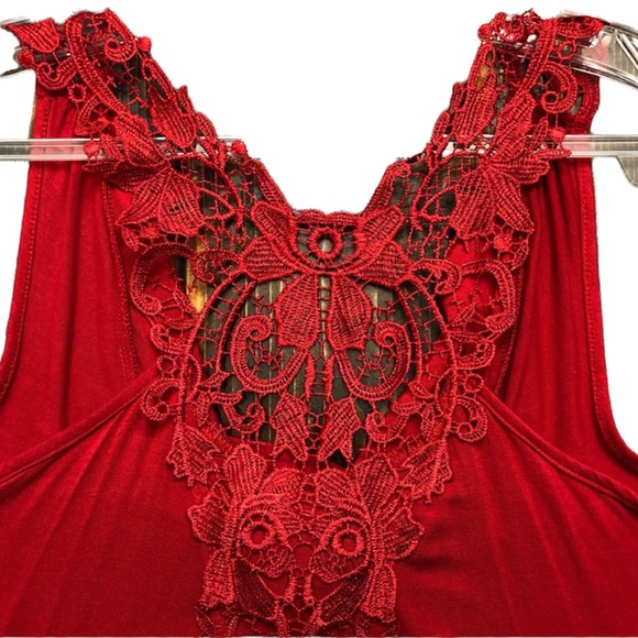 Maurices STUDIO Y Bright Red ❤️ Dressy Top SZ Small - Picture 4 of 4